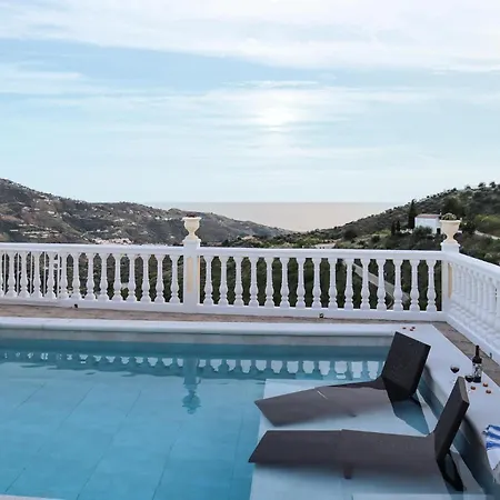 Gorgeous In Holiday home *